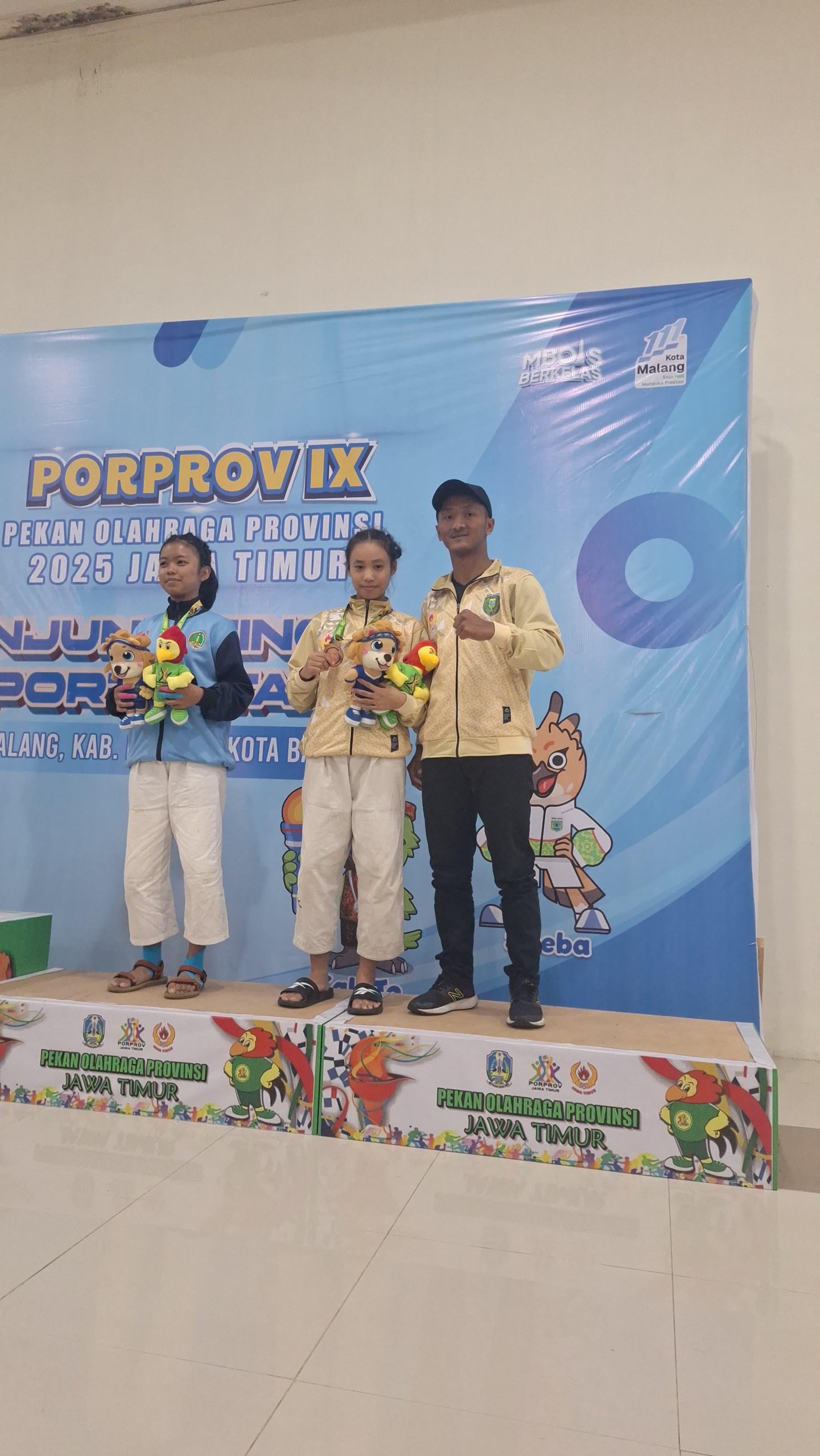 Selamat kepada Siswi SMP Negeri 7 Madiun pada Cabor Judo dalam Gelaran PORPROV IX 2025 Jawa Timur